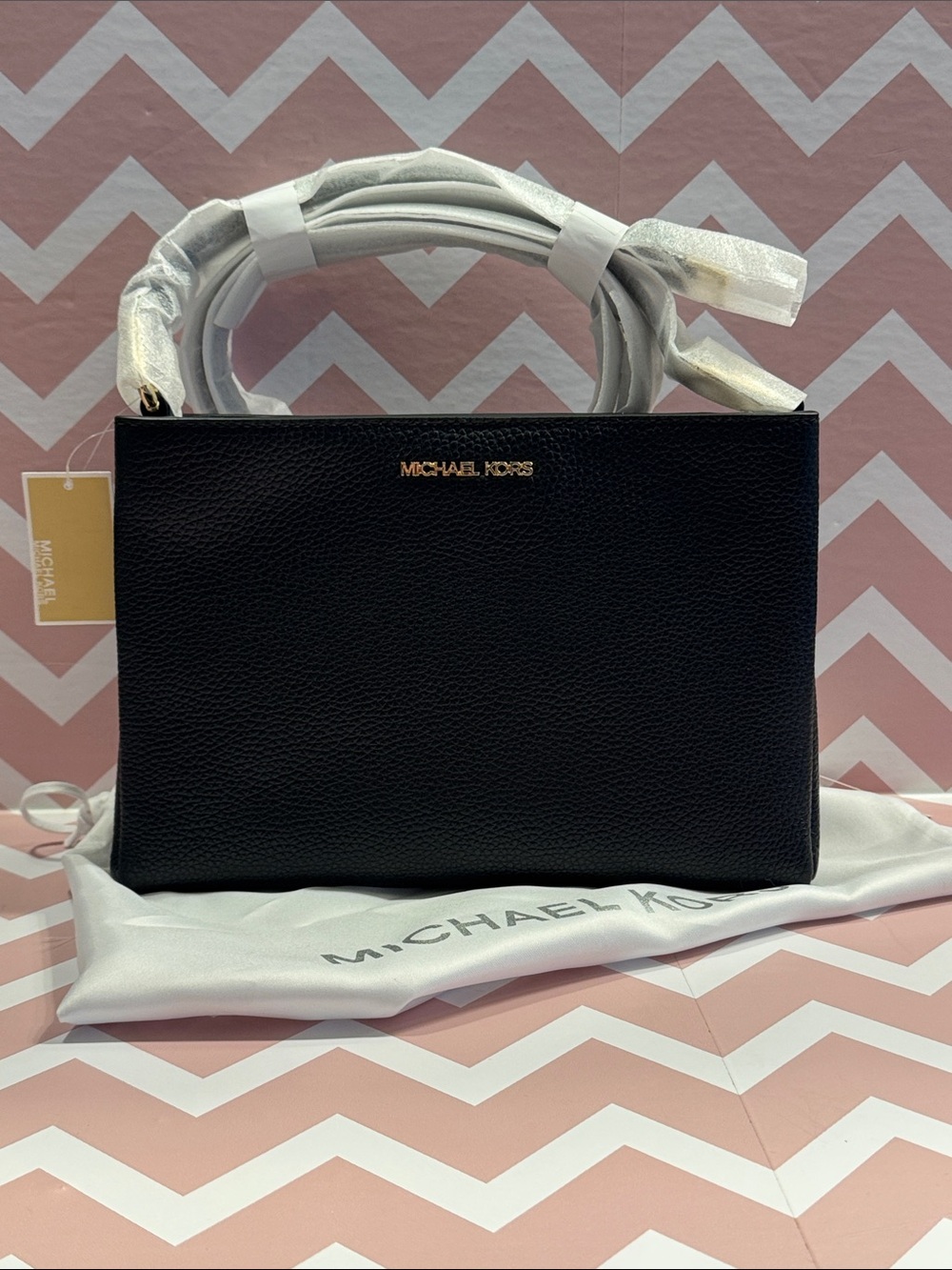 NEW WITH TAGS Michael Kors Black Leather Shoulder Bag with Gold Logo LIMITED
